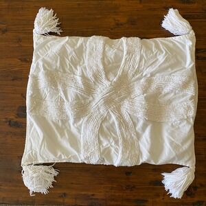 PBteen White Cotton Tufted Chenille Tassel Pillow Sham 20x26 Boho Decor